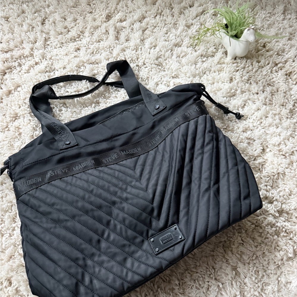 Steve Madden designer, extra large shoulder Black Quilted Bag
